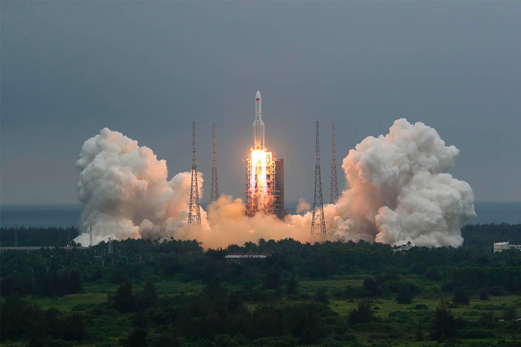 Remnants of Chinese rocket land in Indian Ocean